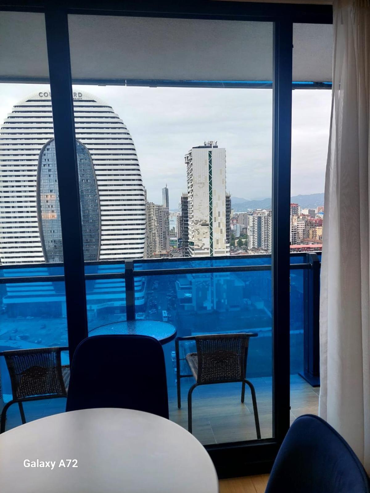 Natalia -Apartments In - Orbi City Batumi Eksteriør billede