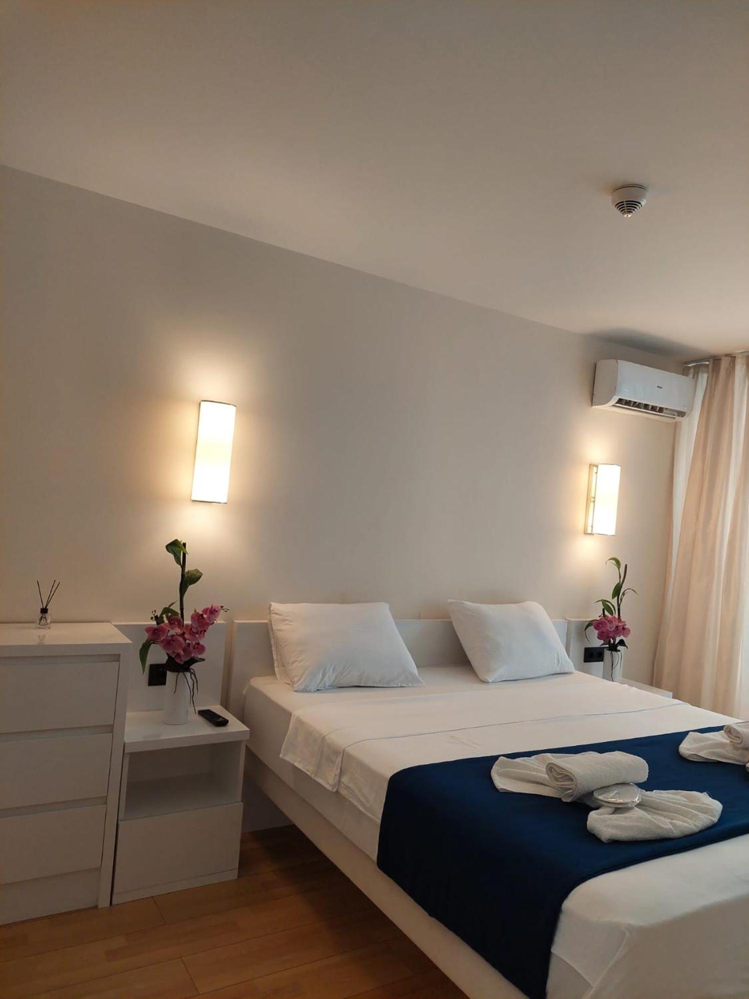 Natalia -Apartments In - Orbi City Batumi Eksteriør billede