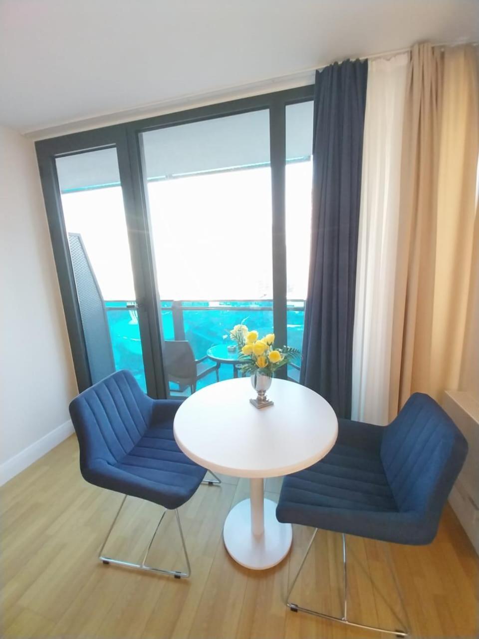 Natalia -Apartments In - Orbi City Batumi Eksteriør billede