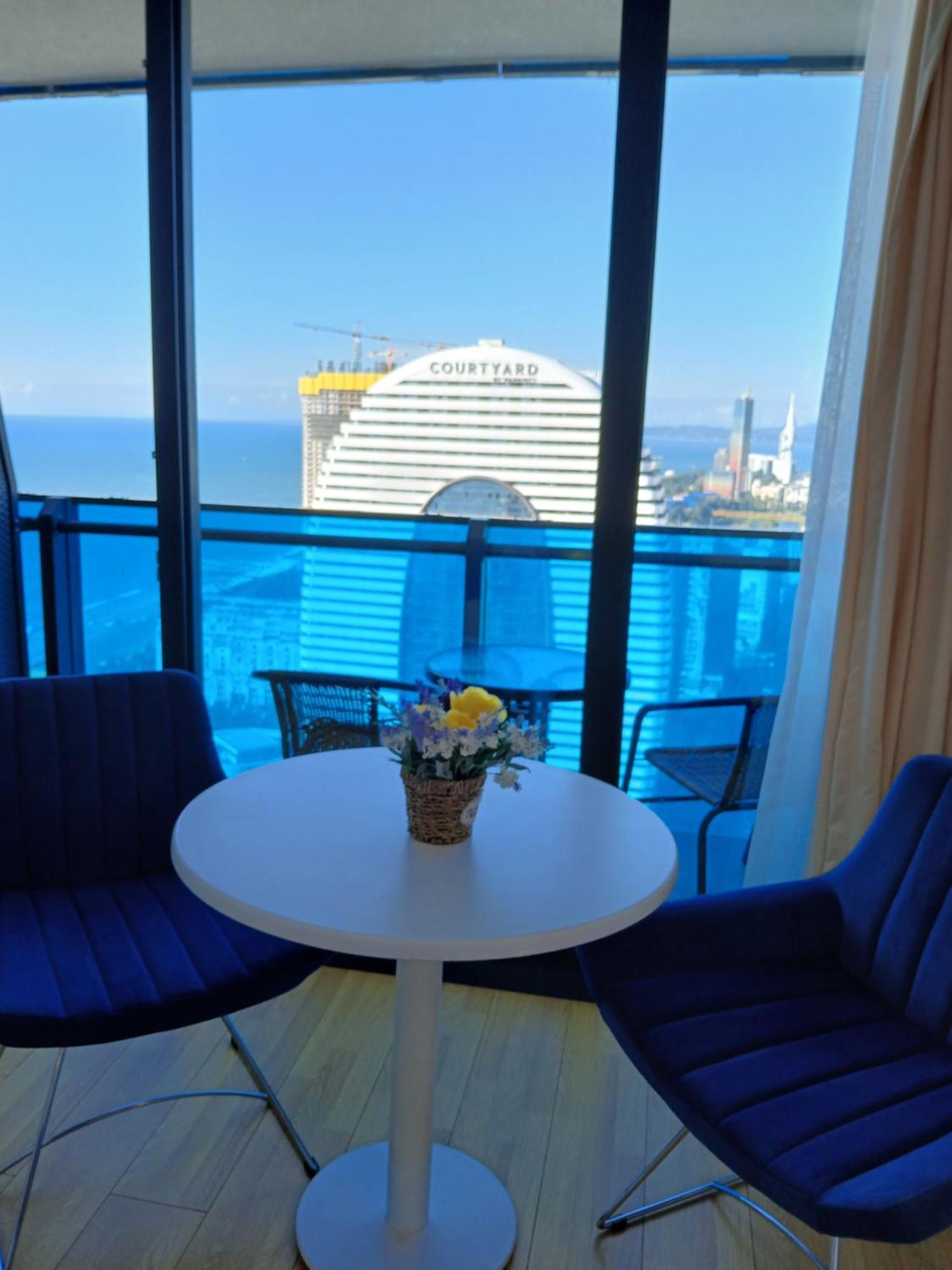 Natalia -Apartments In - Orbi City Batumi Eksteriør billede